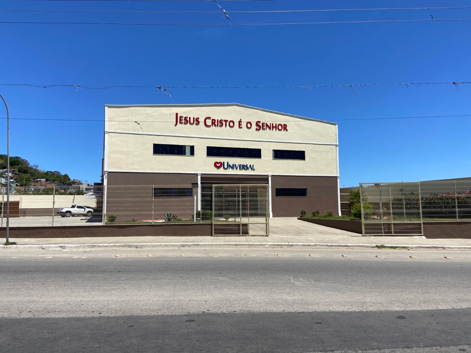 Reforma da Fachada da Igreja Universal